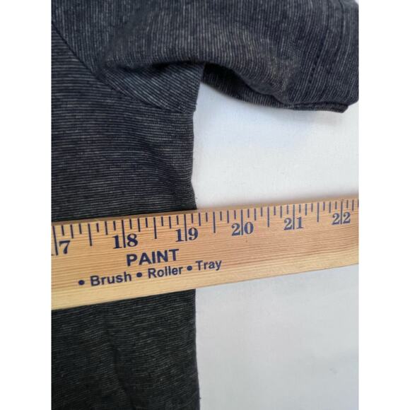 Travis Mathew Men's Size Medium Black Short Sleeve 3 Button Polo Golf Shirt - Picture 5 of 6